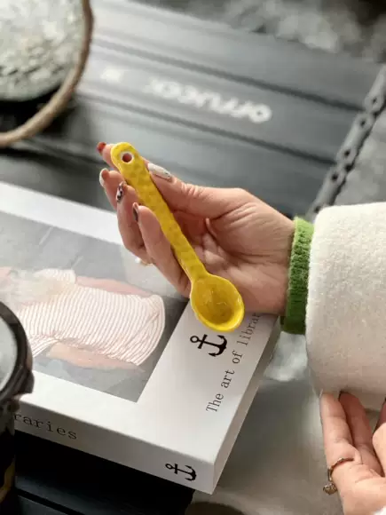 糖果色陶瓷汤匙产品图