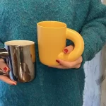 巨手柄电镀银马克杯产品图