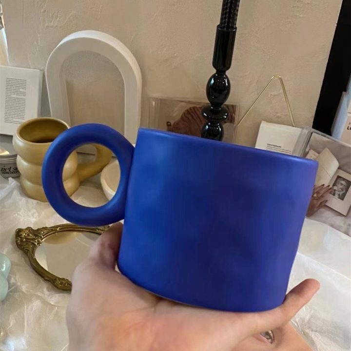 克莱因蓝磨砂马克杯产品图